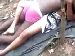 দ্বৈত মেয়ে ও এক চেদ ...