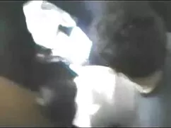 আকর্ষণীয় সুন্দর, বা ...