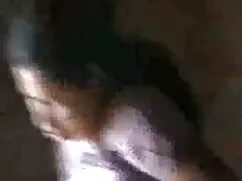 লাল চুলের, বাড়ীতে চ ...