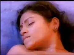 মহিলাদের অন্তর্বাস য ...