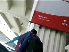 দ্বৈত মেয়ে ও এক পুর ...