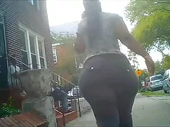 বাড়ীতে সুন্দর রক্তচ ...