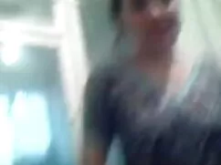 ভারতীয় প্রেমের টিউট ...